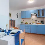 Marija Franko - Blue - A3 Daire *